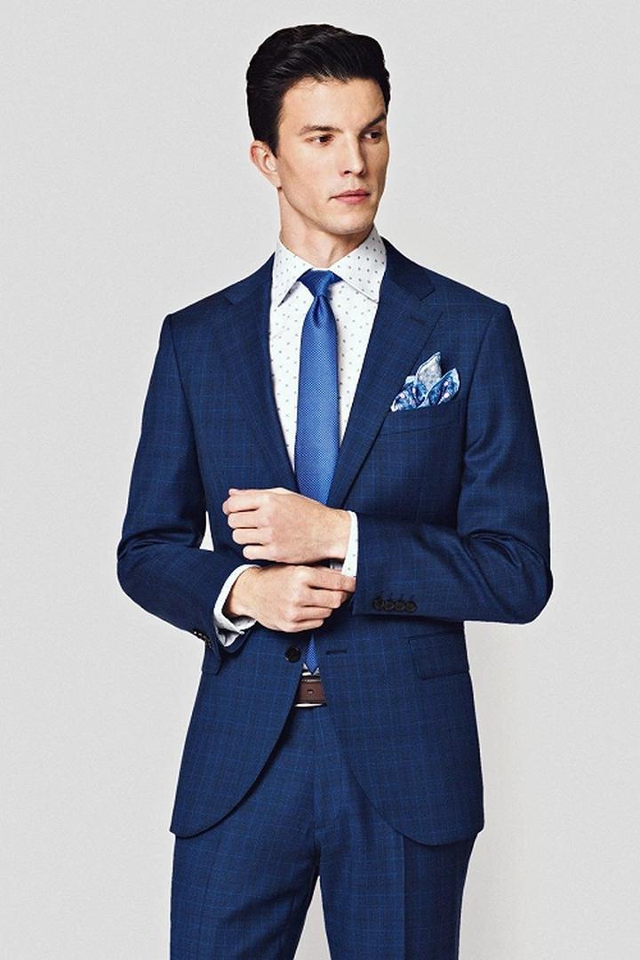 Jak dobrać krawat do garnituru