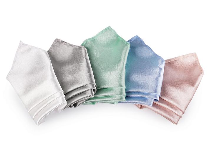 Chusteczka w kieszonce marynarki