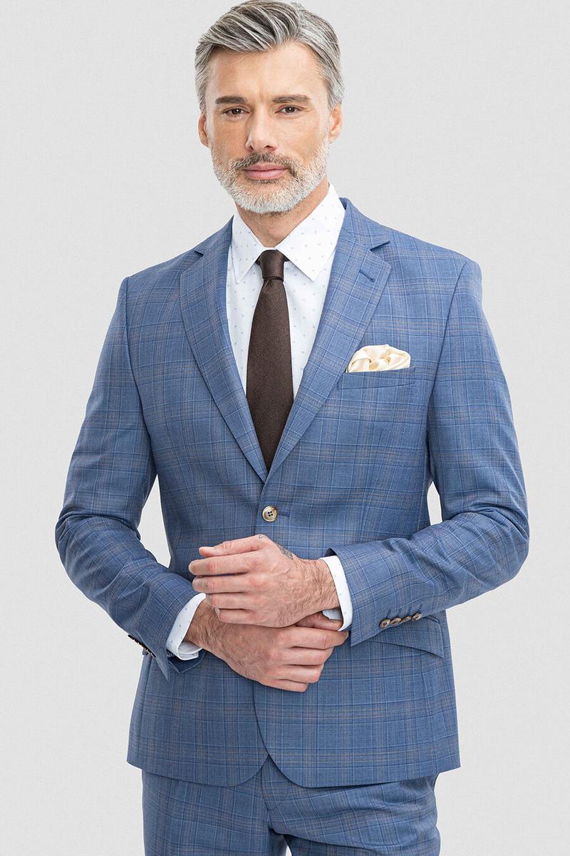 Dopasowanie kolorów pantofli do garnituru