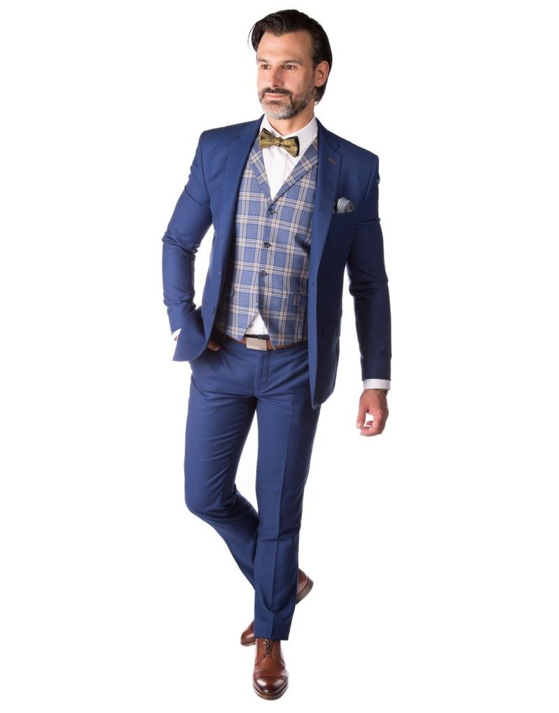 Pantofle do niebieskiego garnituru