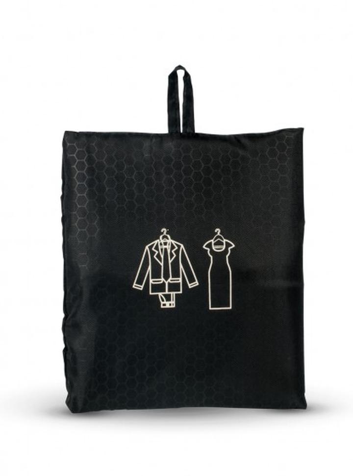 Składanie garnituru bez zagnieceń