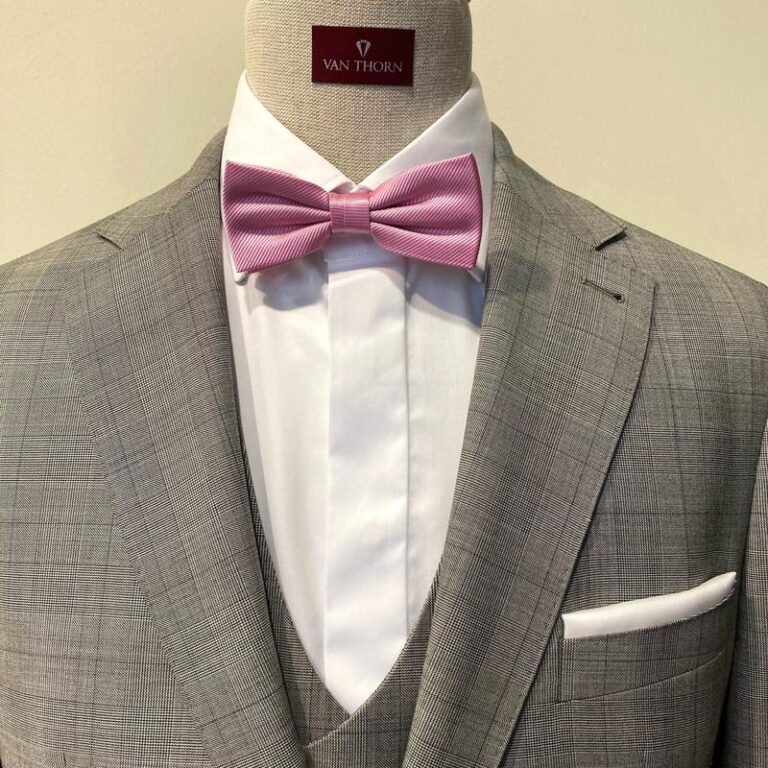 Stylizacja z klasą: jaka mucha pasuje do różowej koszuli?