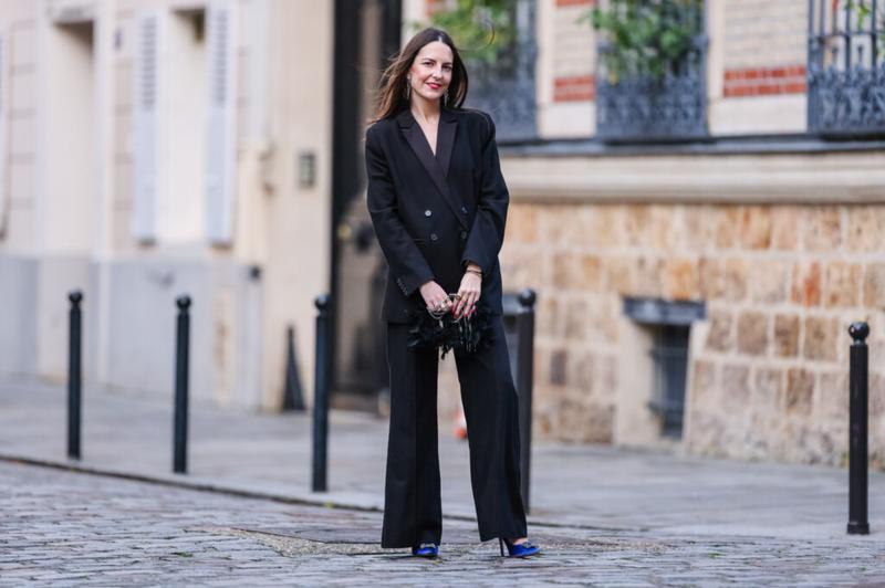 Stylowy strój do teatru: co wybrać na komedię?